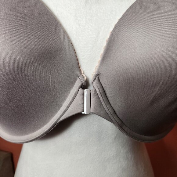 NWT Victoria's Secret Body by Victoria Racerback Perfect Coverage Bra - Size 44D - Picture 3 of 12